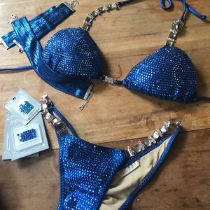 Fully crystallized competition suit